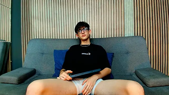 Jax valentine online show from 03/06/26, 10:50