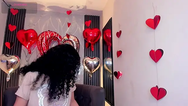 Zoe-yanin online show from 02/14/26, 06:48