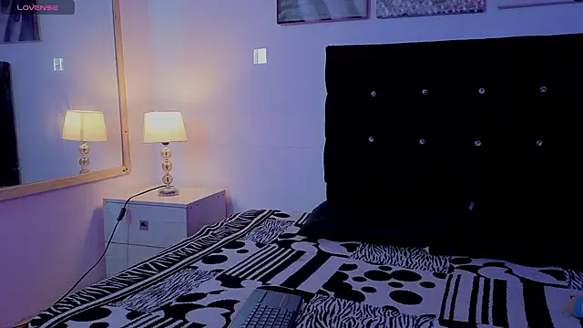 Zoe-yanin online show from 02/27/26, 06:41