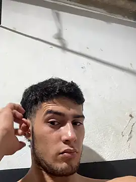 jhayko22 online show from 03/08/26, 04:27