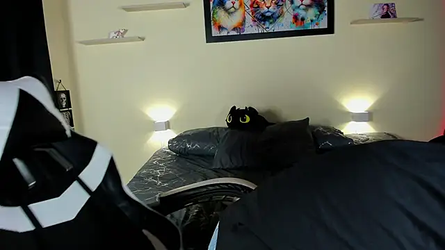 meredit cris23 online show from 02/20/26, 06:26