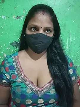 Snapshot of Parul-009 chatting on 06/14/26, 04:36 Parul-009 online show from 06/14/26, 04:36
