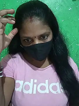 Snapshot of Parul-009 chatting on 06/19/26, 05:01 Parul-009 online show from 06/19/26, 05:01