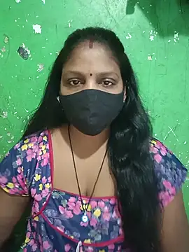 Snapshot of Parul-009 chatting on 06/20/26, 04:48 Parul-009 online show from 06/20/26, 04:48