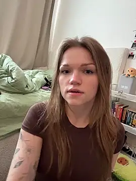 Snapshot of StreetSquirt chatting on 06/01/26, 03:47 StreetSquirt online show from 06/01/26, 03:47