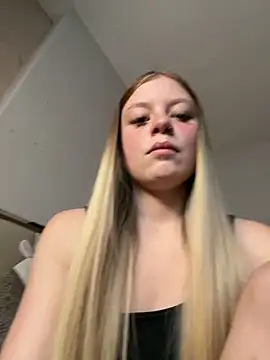 Snapshot of Paige_love chatting on 02/11/26, 10:31 Paige love online show from 02/11/26, 10:31