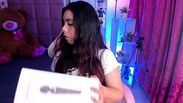 liany taylor online show from 02/24/26, 01:58