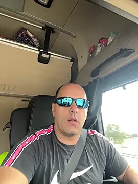 kipsy0 online show from 04/28/26, 04:56