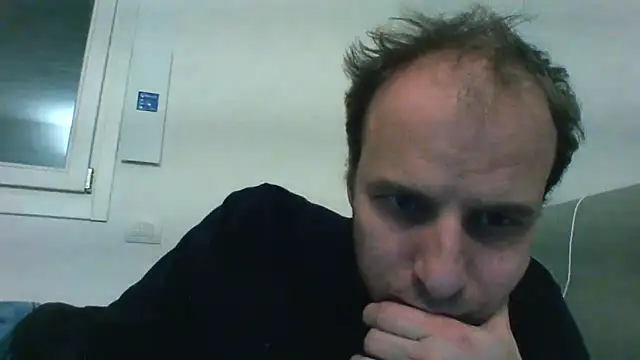 Snapshot of andre_italy chatting on 02/10/26, 06:12 andre italy online show from 02/10/26, 06:12