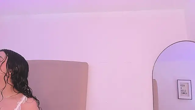 im tiffany  online show from 02/07/26, 04:27