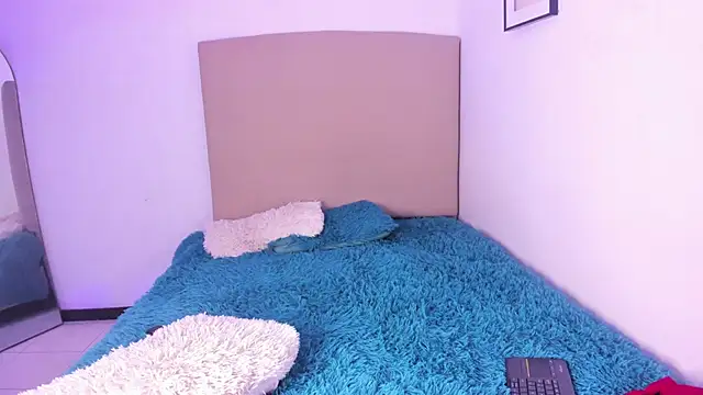 im tiffany  online show from 02/27/26, 04:12