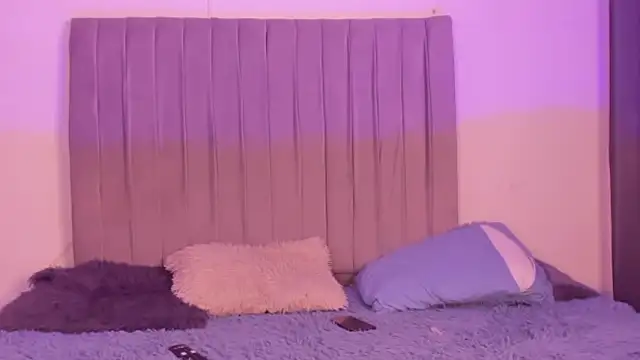 im tiffany  online show from 03/05/26, 04:08