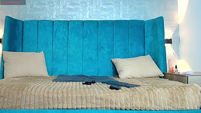 dulcenena moon online show from 02/07/26, 11:25