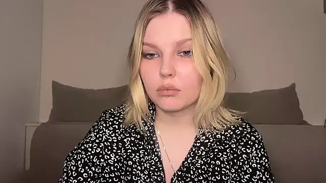 Ophelia Ritz online show from 03/23/26, 12:36