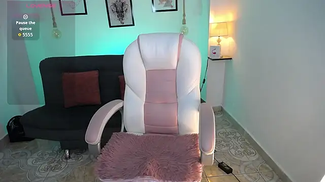 adhara 11 online show from 01/31/26, 10:30