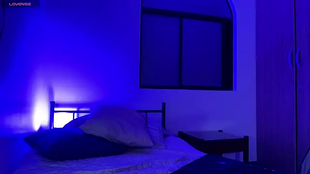 Kitty Wild 19 online show from 04/13/26, 07:14