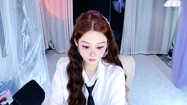 Dancer Lucky-Nini online show from 02/03/26, 09:58