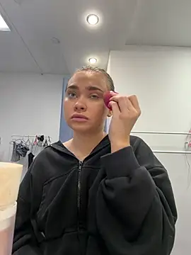 MonicaWestt online show from 04/02/26, 07:06