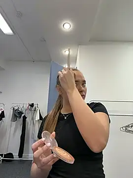 MonicaWestt online show from 04/05/26, 06:21