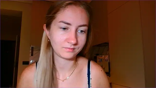 BluueSilk online show from 11/08/25, 06:24