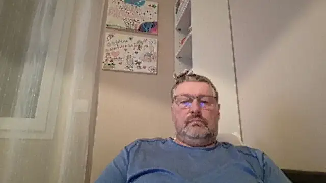 doudou310 online show from 03/03/26, 05:13