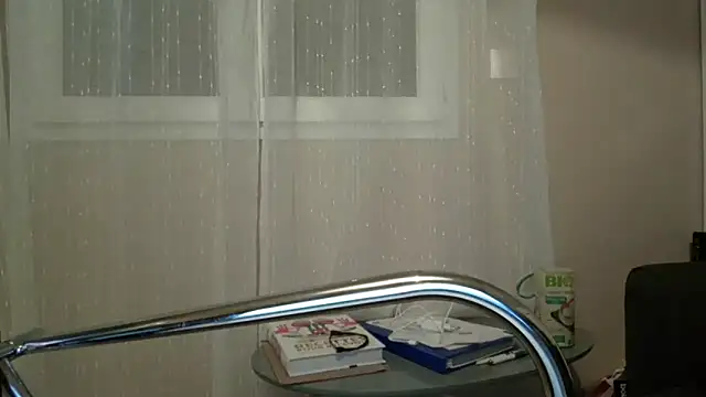 doudou310 online show from 04/10/26, 03:45