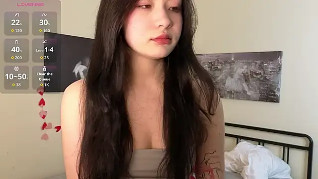 Noiry Vuvez online show from 03/24/26, 08:36