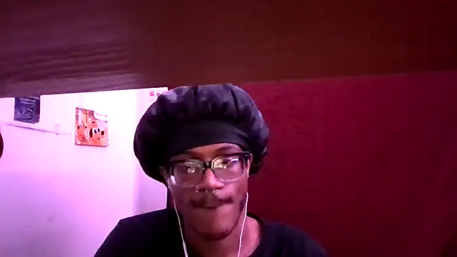 Snapshot of vexahleah chatting on 07/08/26, 05:56 vexahleah online show from 07/08/26, 05:56