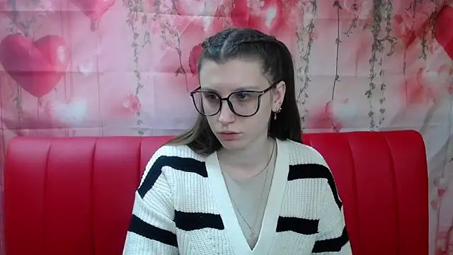 LilianaShine online show from 02/09/26, 06:50