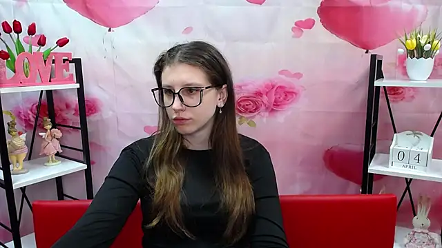 LilianaShine online show from 04/04/26, 05:16