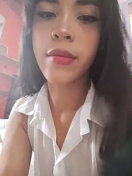 Luucia 09 online show from 04/13/26, 07:41