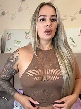 sexybatwomen33 online show from 05/08/26, 07:57