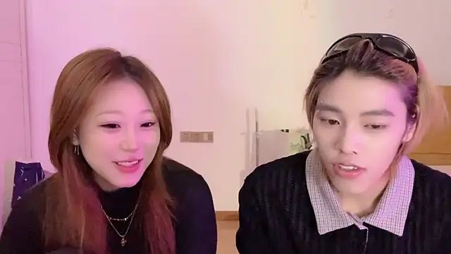 SM JIAJIA ZL online show from 04/29/26, 05:30