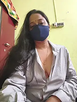 Snapshot of kashish_bhabhi chatting on 05/11/26, 05:43 kashish bhabhi online show from 05/11/26, 05:43