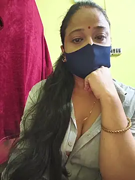 Snapshot of kashish_bhabhi chatting on 05/21/26, 06:37 kashish bhabhi online show from 05/21/26, 06:37