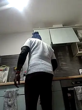 Truelove001 online show from 02/02/26, 07:51