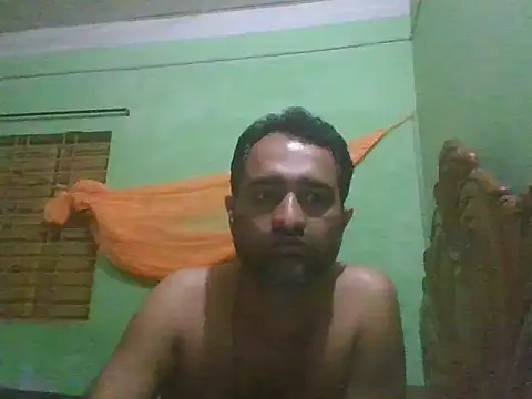 smroy93612 online show from 04/06/26, 06:31