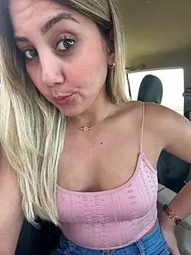 vicky ney online show from 04/20/26, 08:21