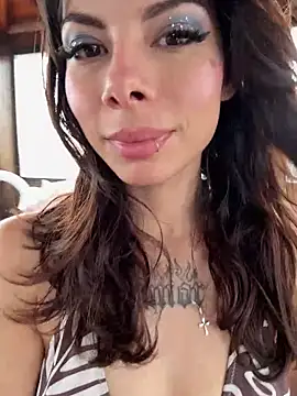 Isalove99 online show from 06/08/26, 03:01