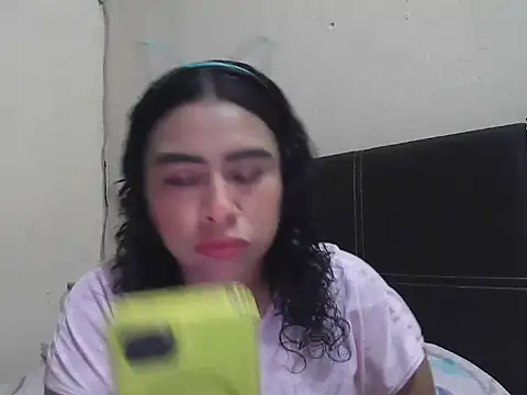 Snapshot of DalilahMx chatting on 05/06/26, 02:55 DalilahMx online show from 05/06/26, 02:55