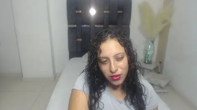 Snapshot of Barbara_D_Valencia chatting on 06/01/26, 03:25 Barbara D Valencia online show from 06/01/26, 03:25