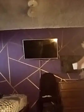 Snapshot of honeymannn chatting on 02/04/26, 08:14 honeymannn online show from 02/04/26, 08:14