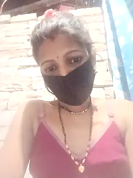 Divya-11431 online show from 02/18/26, 03:52