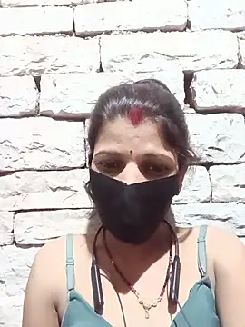 Divya-11431 online show from 06/20/26, 08:39
