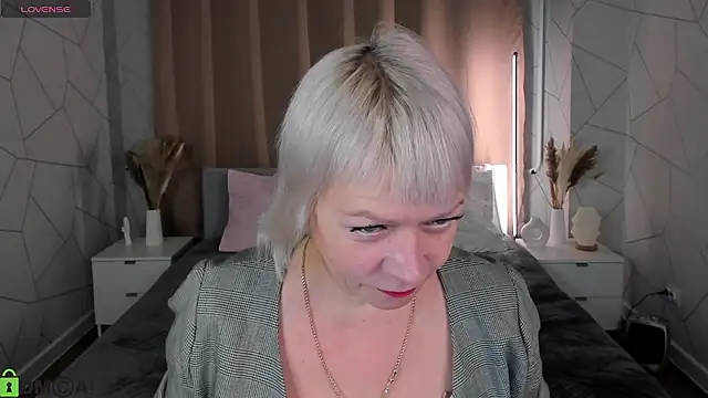 Ann Annise online show from 02/07/26, 01:09