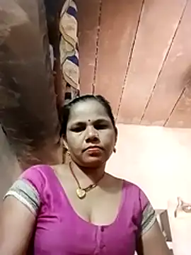 Snapshot of Pooja_sahu chatting on 05/16/26, 07:05 Pooja sahu online show from 05/16/26, 07:05