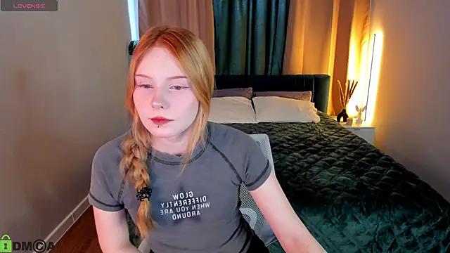 Julia Anis online show from 02/03/26, 02:53