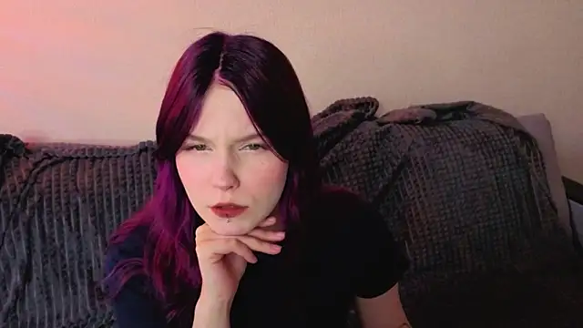 Julia Anis online show from 03/31/26, 12:56