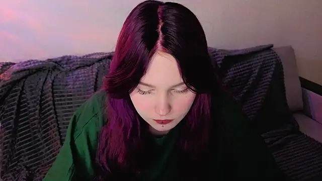 Julia Anis online show from 04/01/26, 01:06