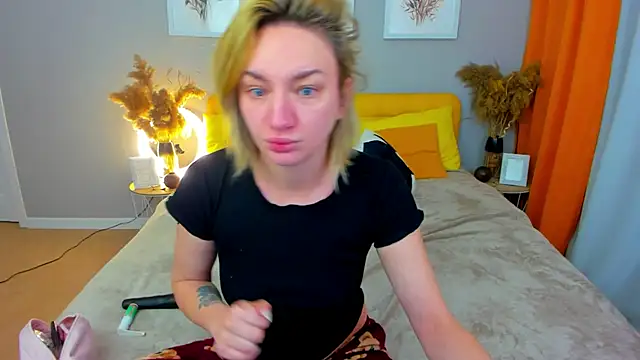 PollyRoseX online show from 04/22/26, 12:46